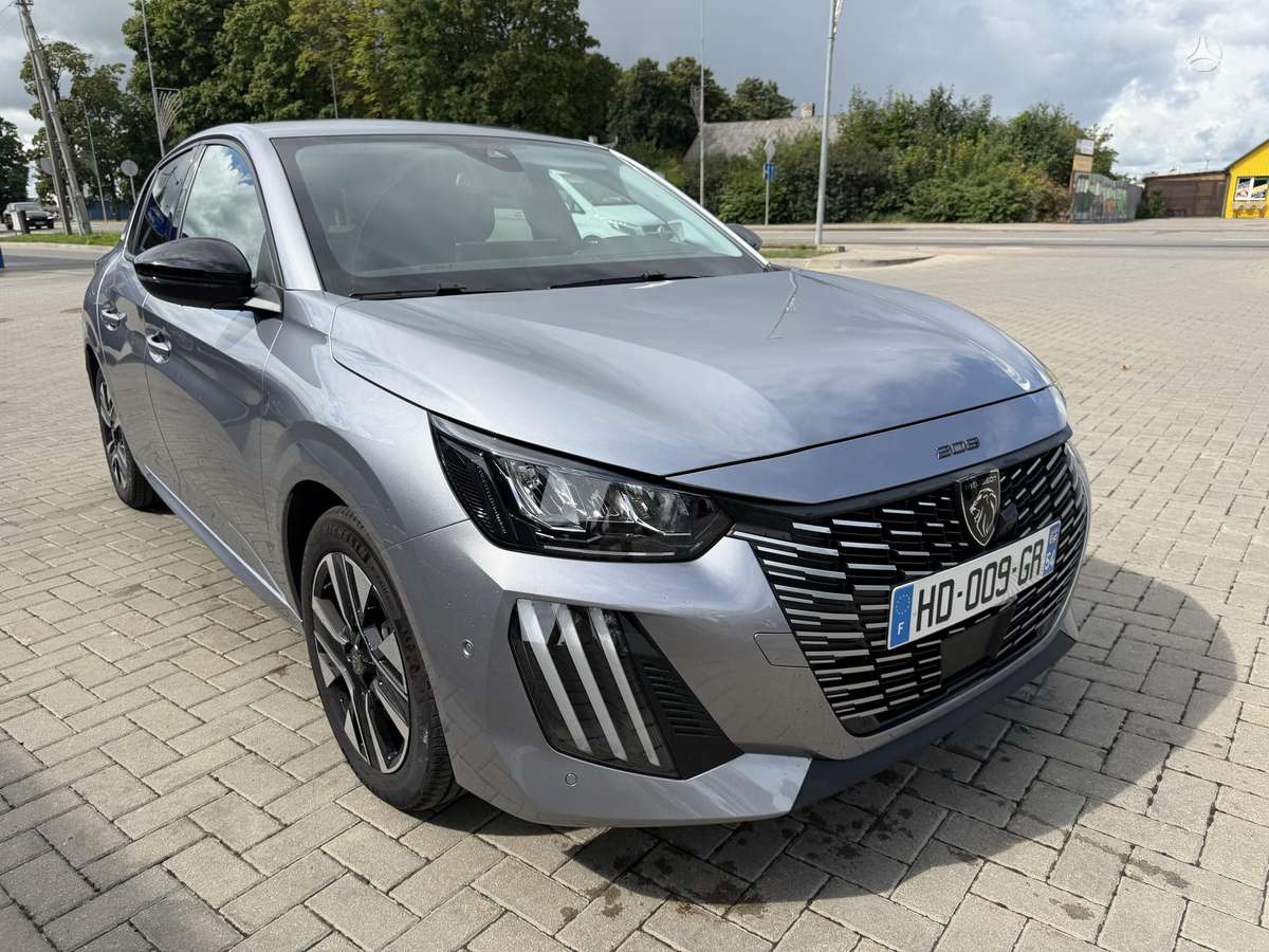 Peugeot 208 - 5