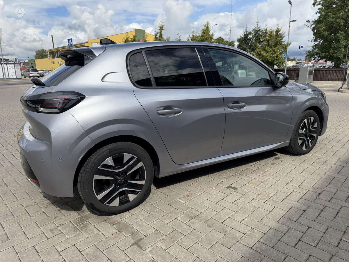 Peugeot 208 - 7