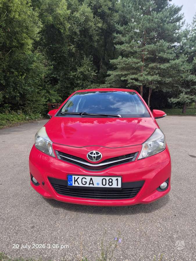 Toyota Yaris - 1