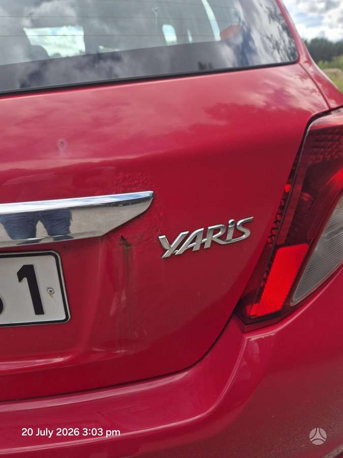 Toyota Yaris - 12