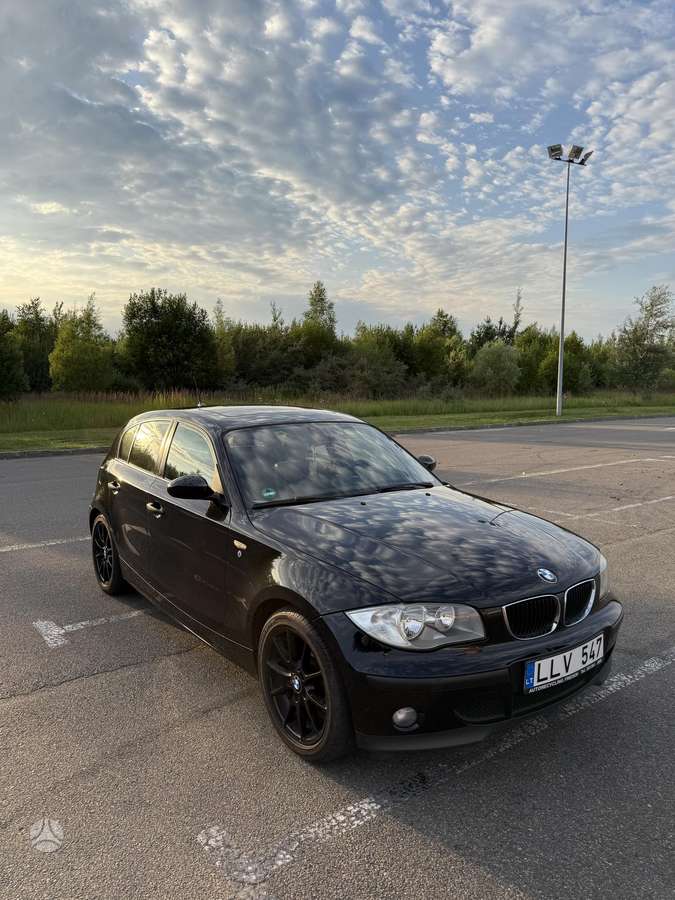 BMW 118, 2.0 l., Хэтчбек