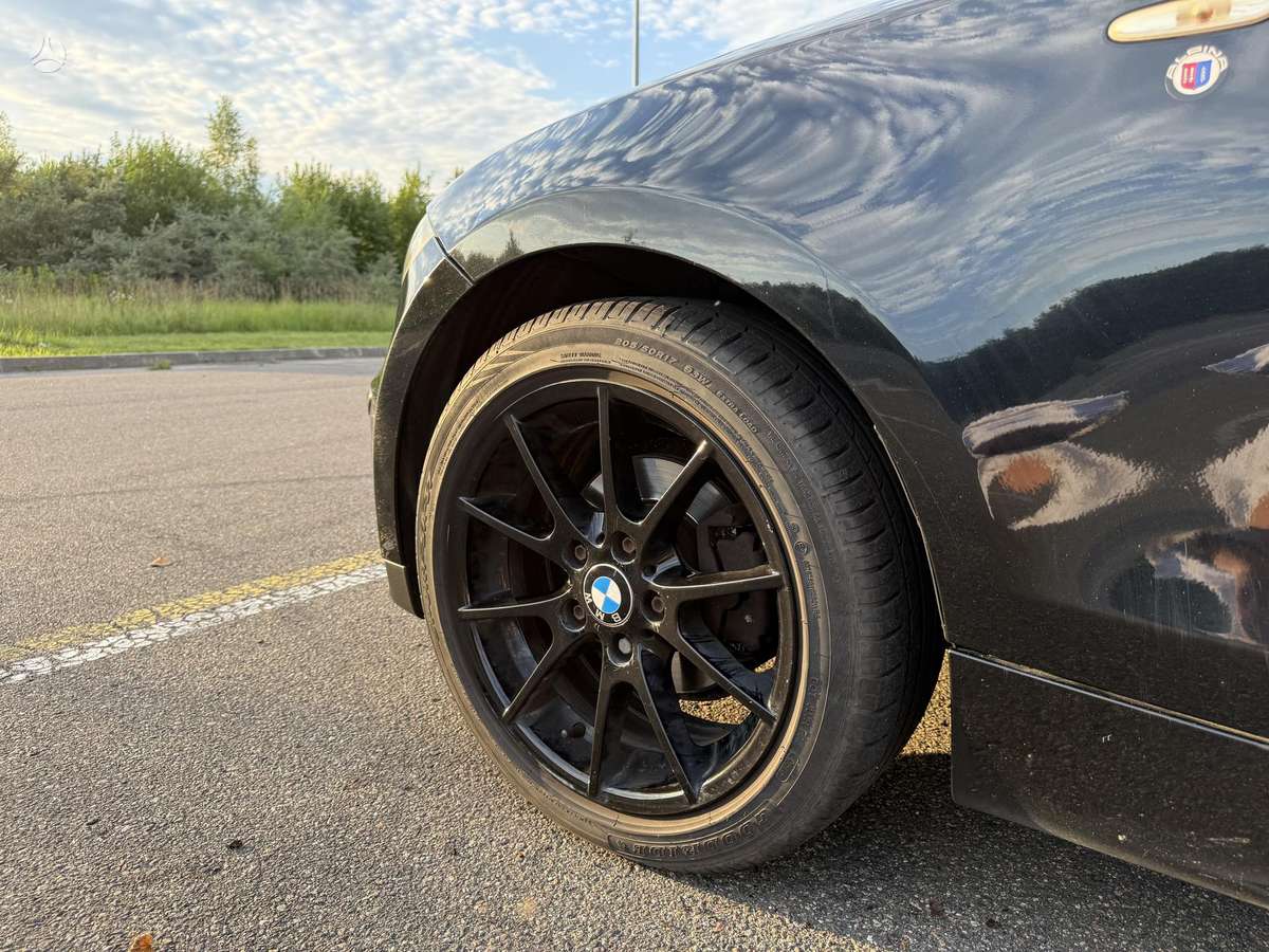 BMW 118, 2.0 l., Хэтчбек