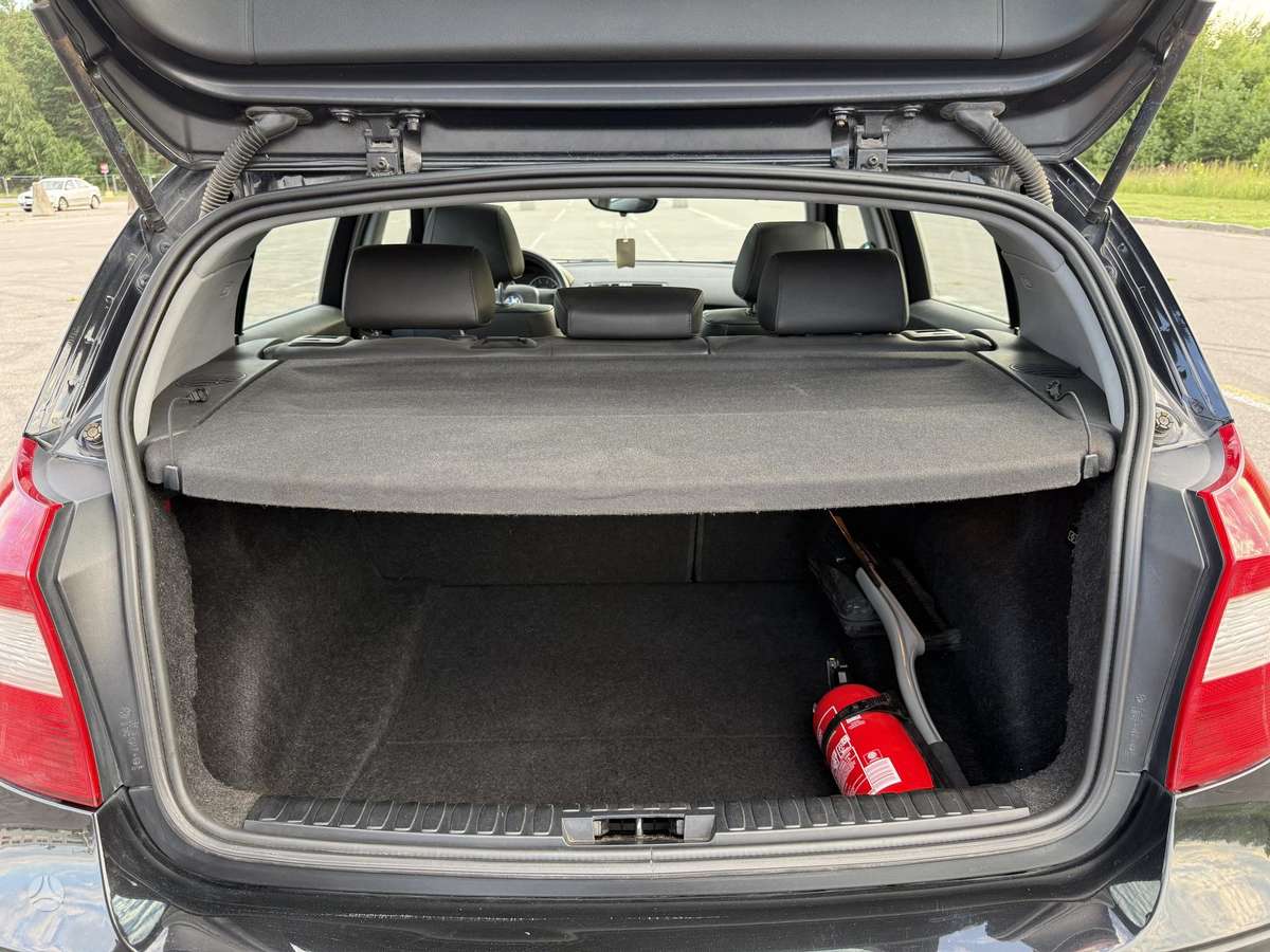 BMW 118, 2.0 l., Хэтчбек