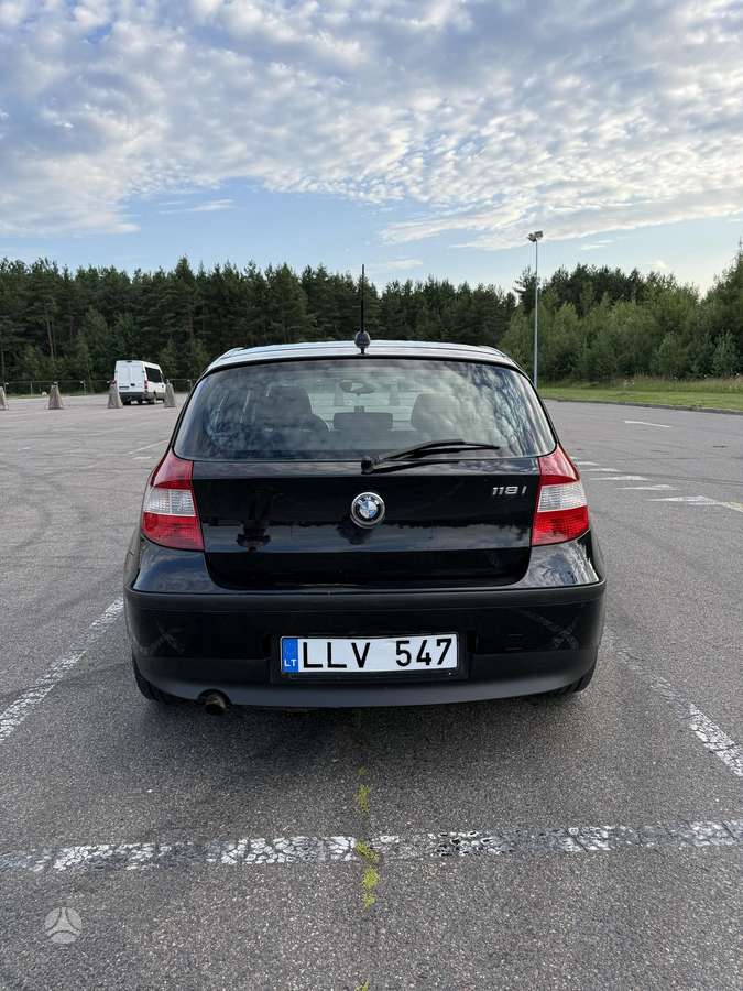 BMW 118, 2.0 l., hatchback