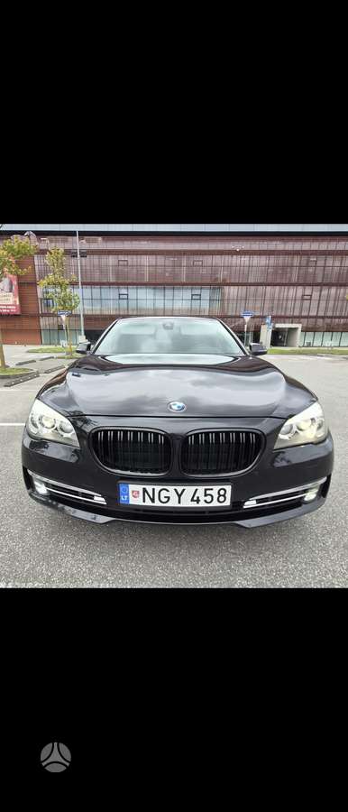 BMW 730, 3.0 l., Седан