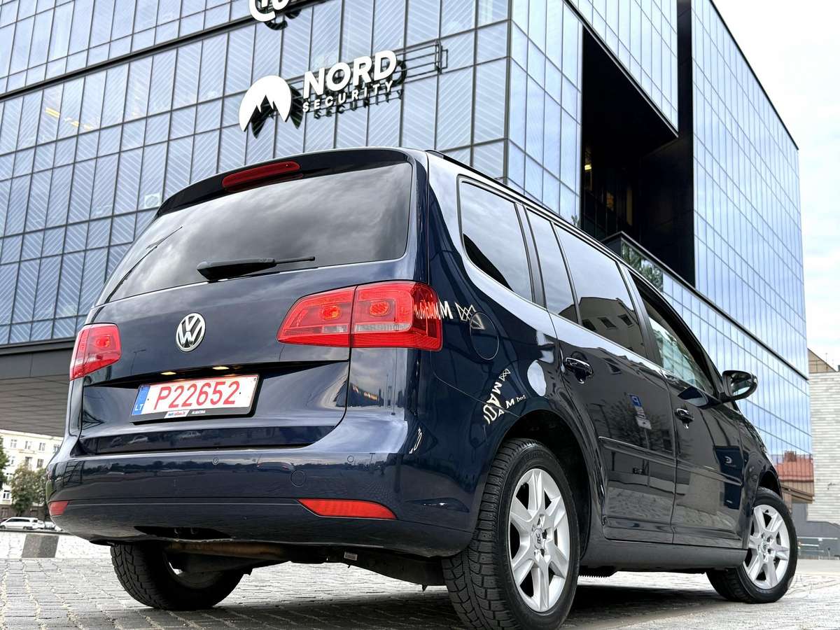 Volkswagen Touran - 7
