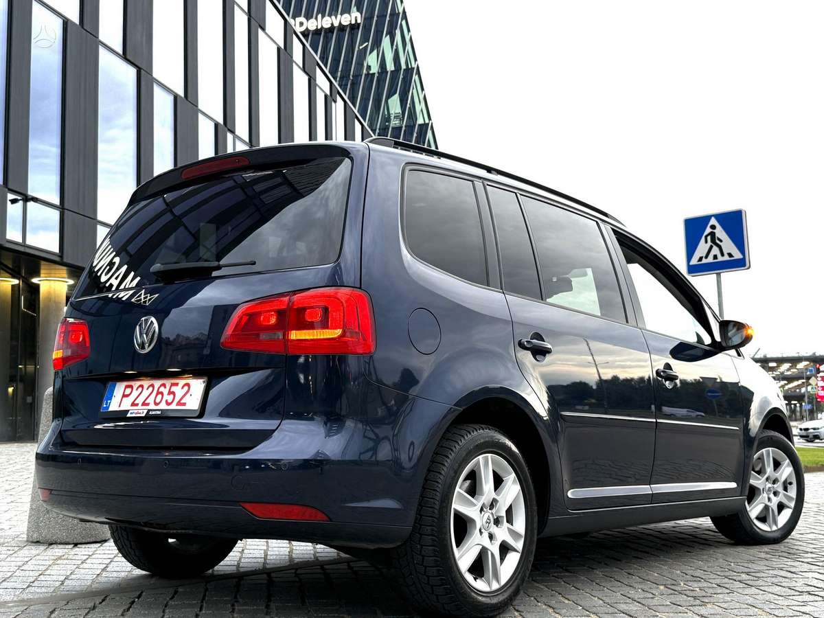 Volkswagen Touran - 9