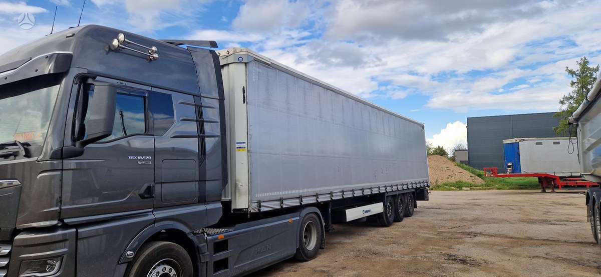 Krone, curtain / tarpaulin