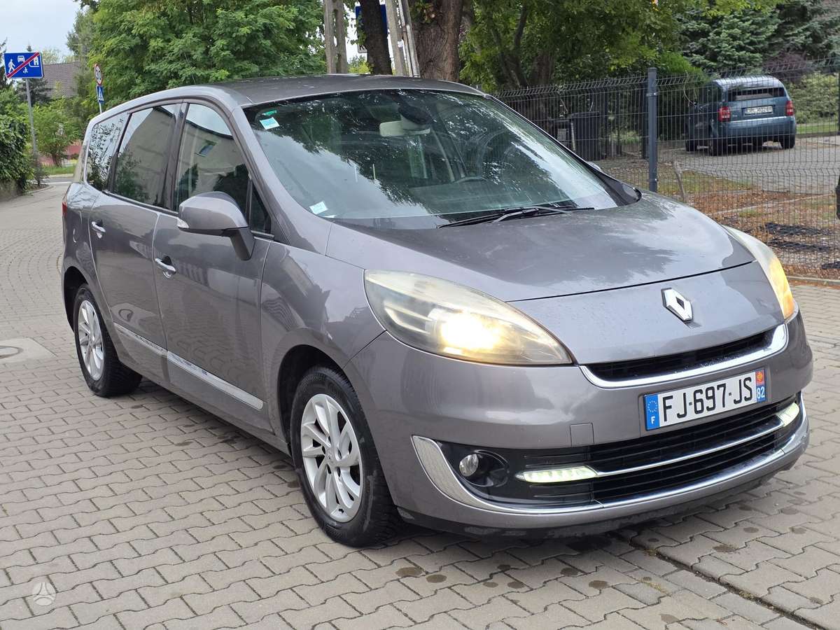 Renault Grand Scenic - 1