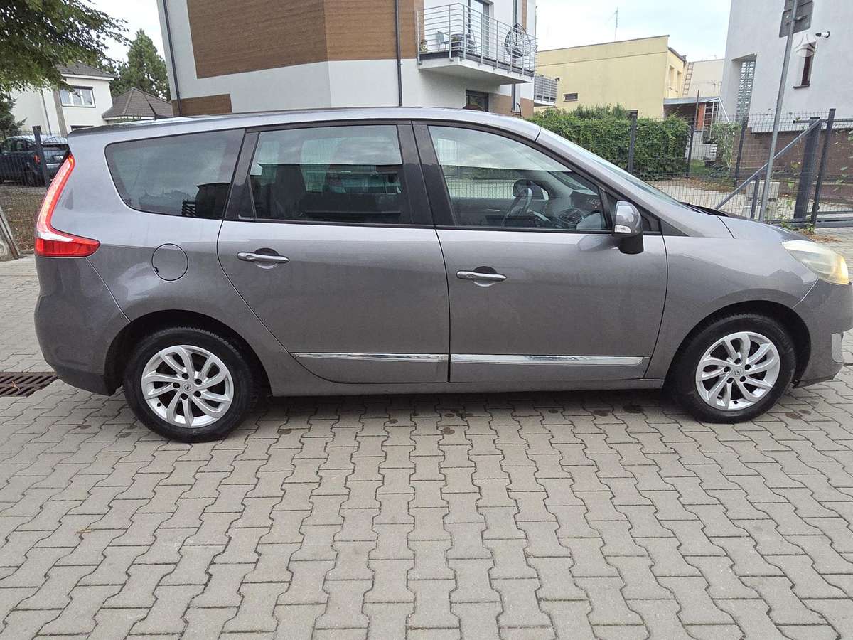 Renault Grand Scenic - 2