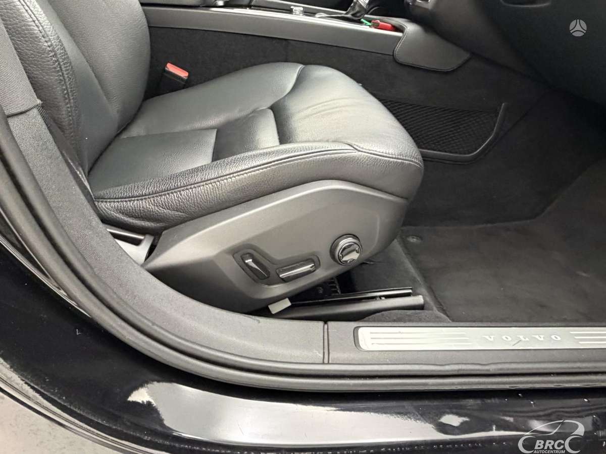 Volvo S90, 2.0 l., Седан