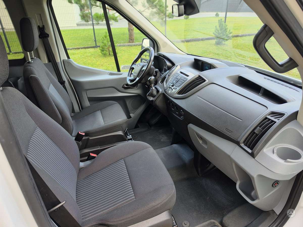 Ford Tranzit, passenger minibus