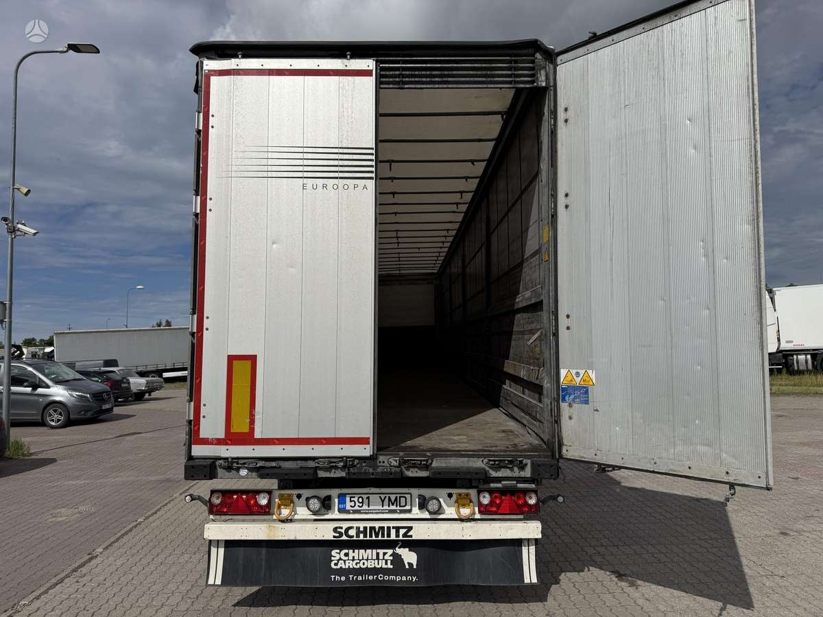 Schmitz SCS 24L, užuolaidinės / tentinės