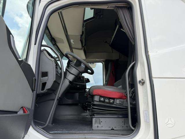 Volvo FH460+ADR+SMART 2, double sleeper