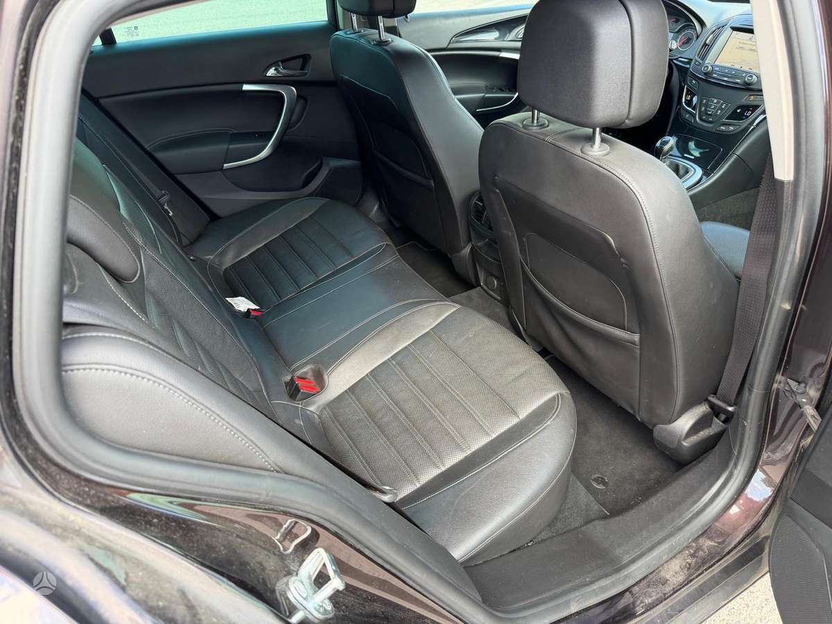 Opel Insignia, 2.0 l., Универсал