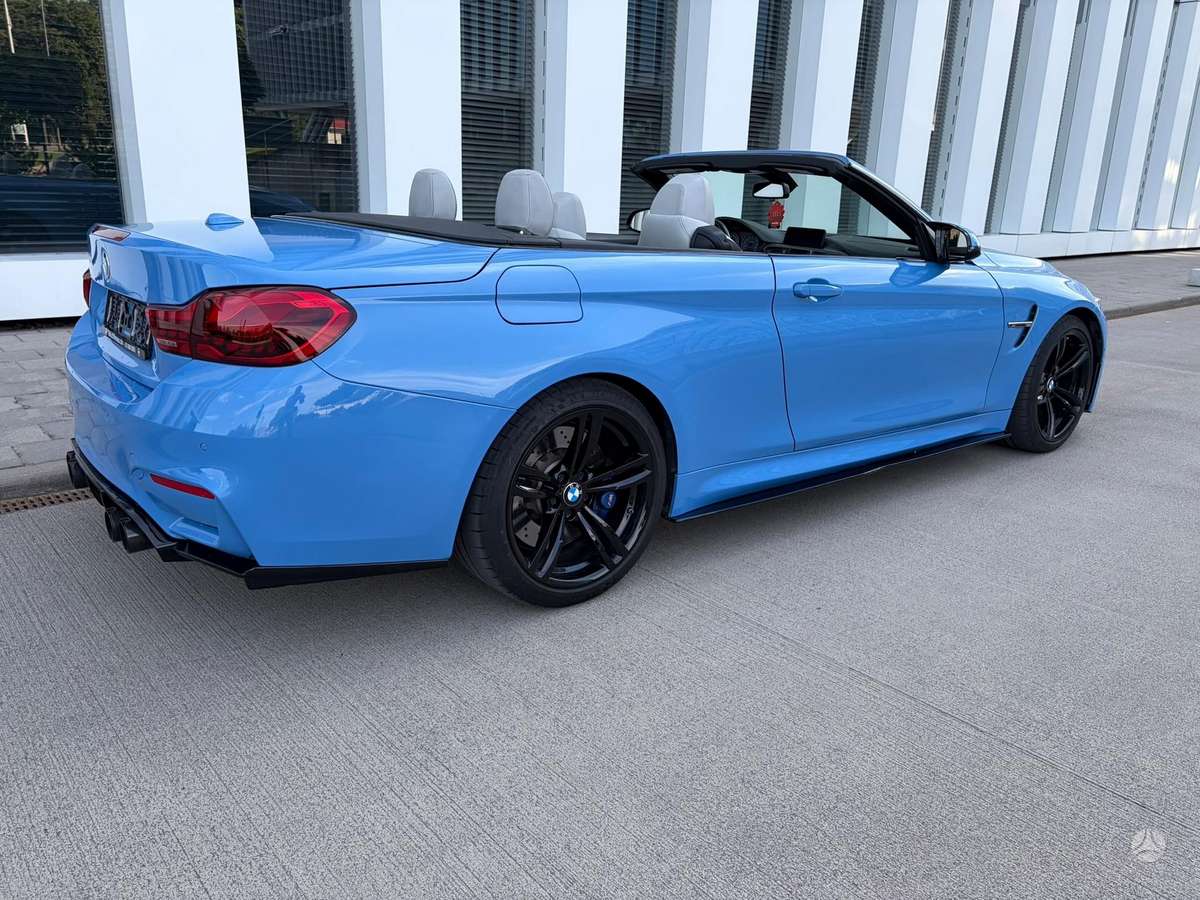 BMW M4, 3.0 l., convertible