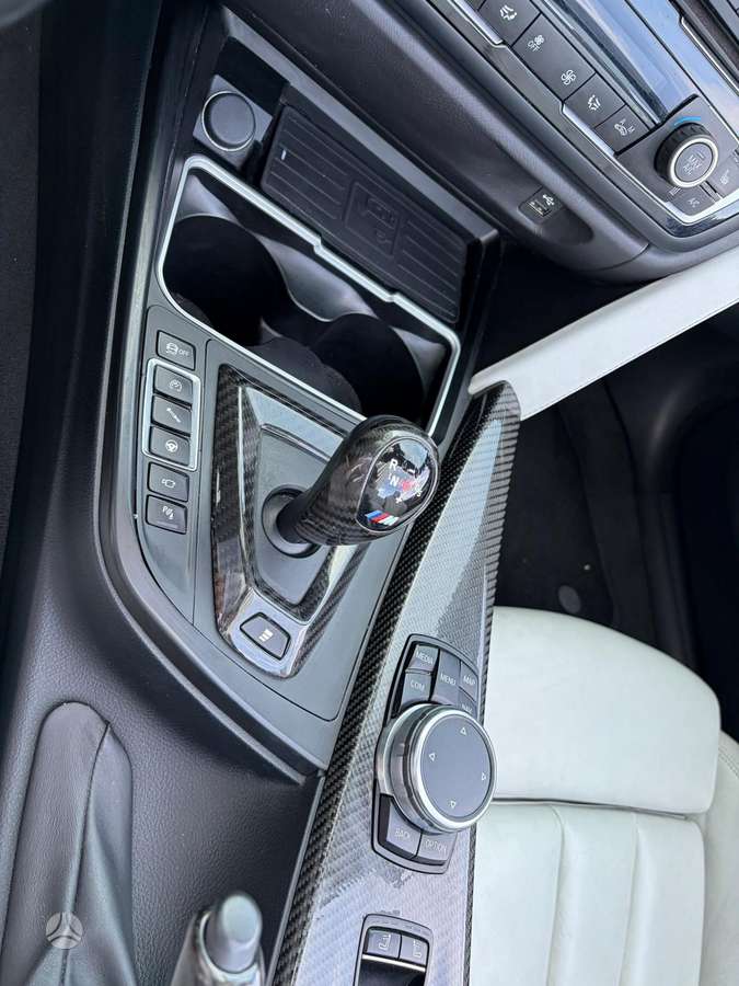 BMW M4, 3.0 l., convertible