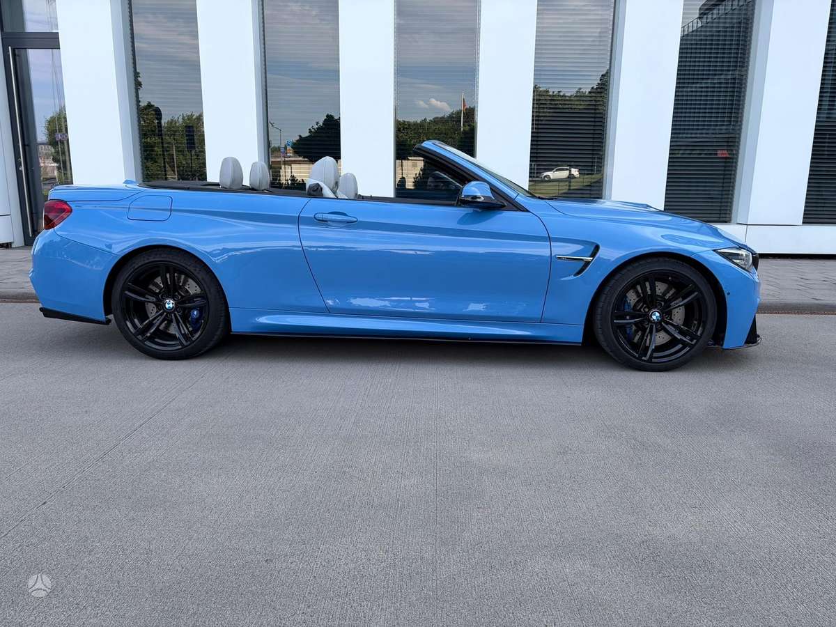 BMW M4, 3.0 l., convertible