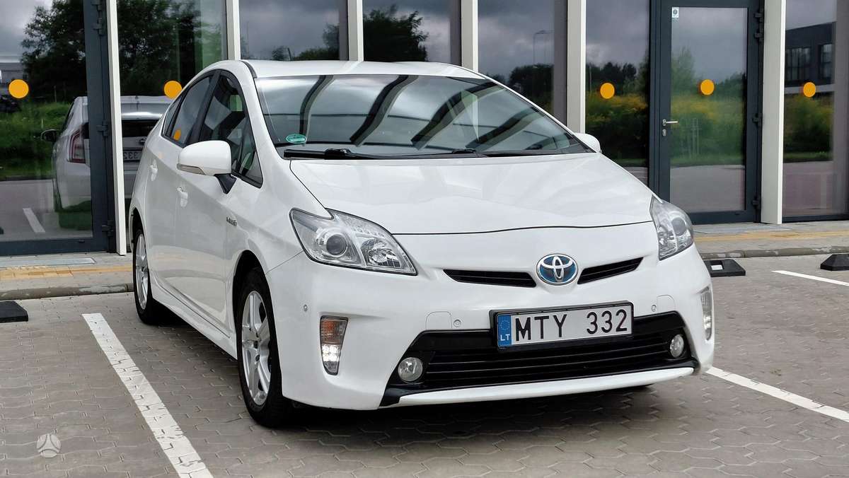 Toyota Prius - 2