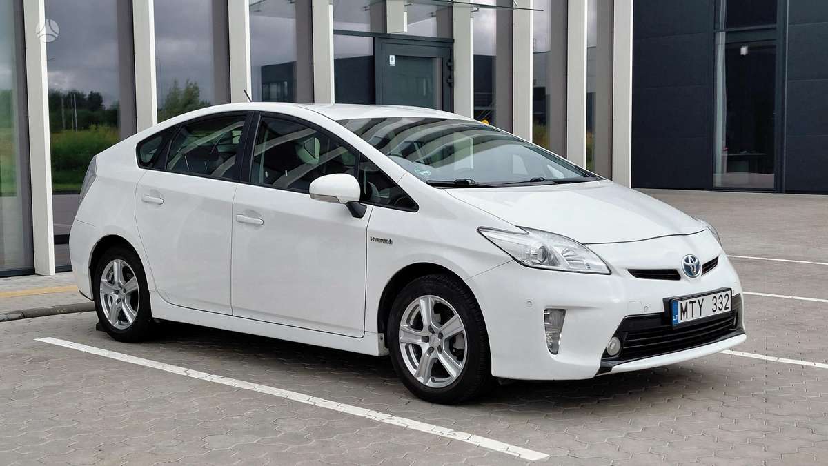 Toyota Prius - 10