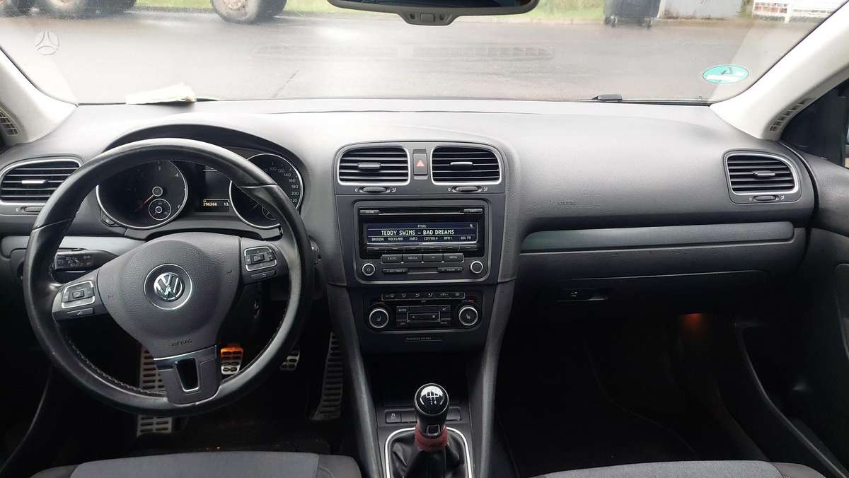 Volkswagen Golf, 1.6 l., Универсал