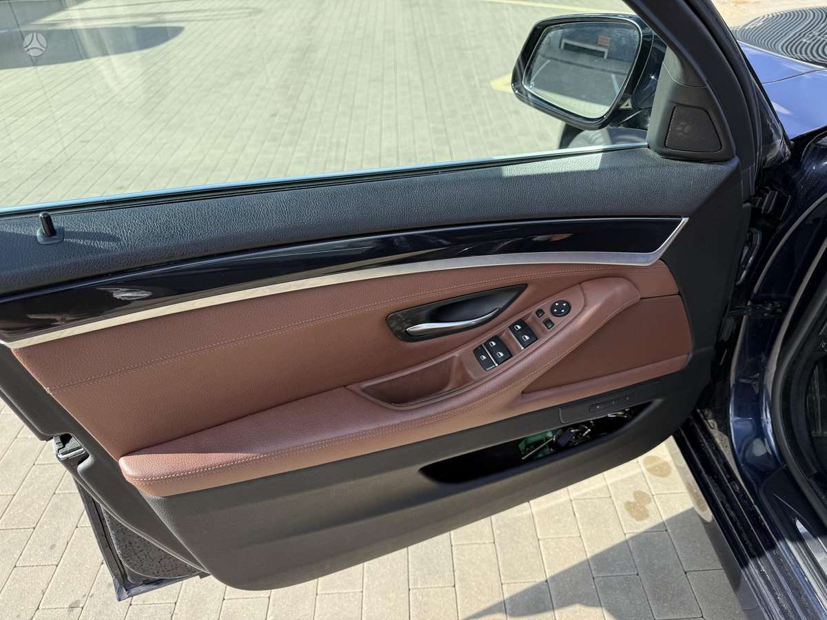 BMW 520, 2.0 l., Универсал