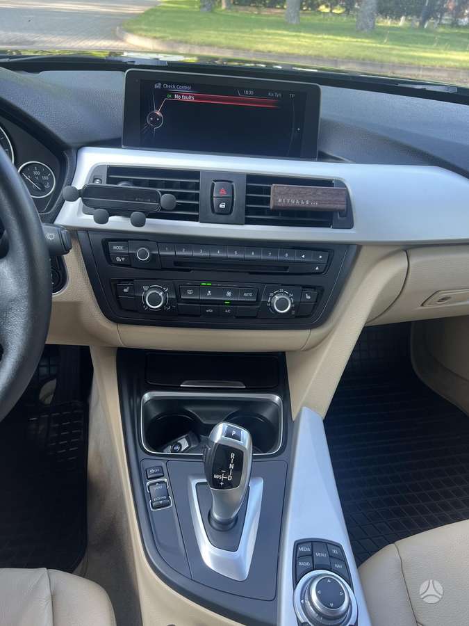 BMW 318, 2.0 l., Универсал