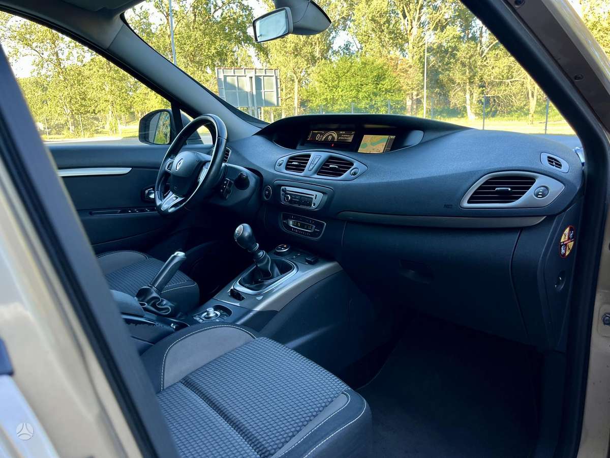 Renault Scenic, 1.5 l., Минивэн