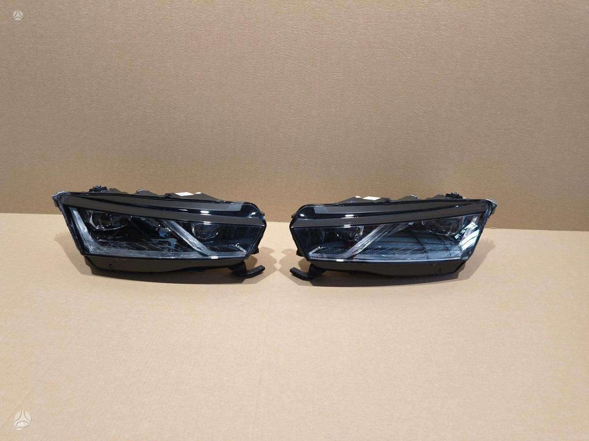 Skoda Octavia lights
