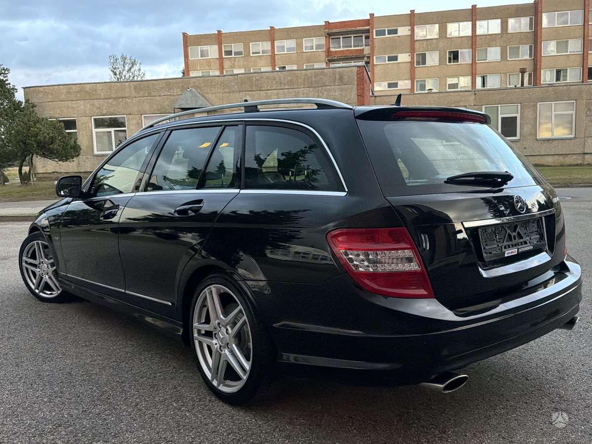 Mercedes-Benz C320, 3.2 l., Универсал