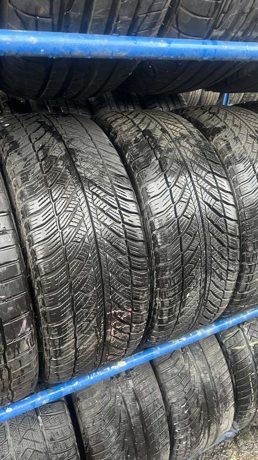 Goodyear Ultragrip performance 8 MO, зимние 245/45 R18