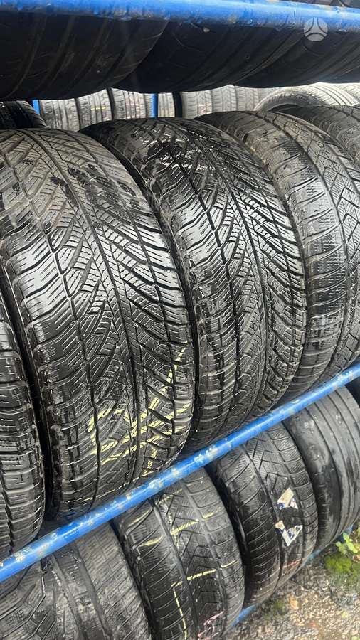 Goodyear Ultragrip performance 8 MO, зимние 245/45 R18
