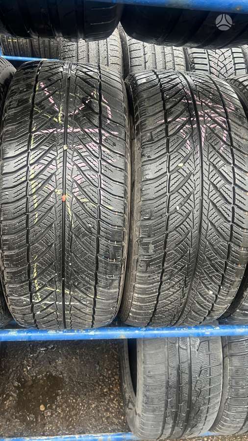 Goodyear Ultragrip performance 8 MO, зимние 245/45 R18