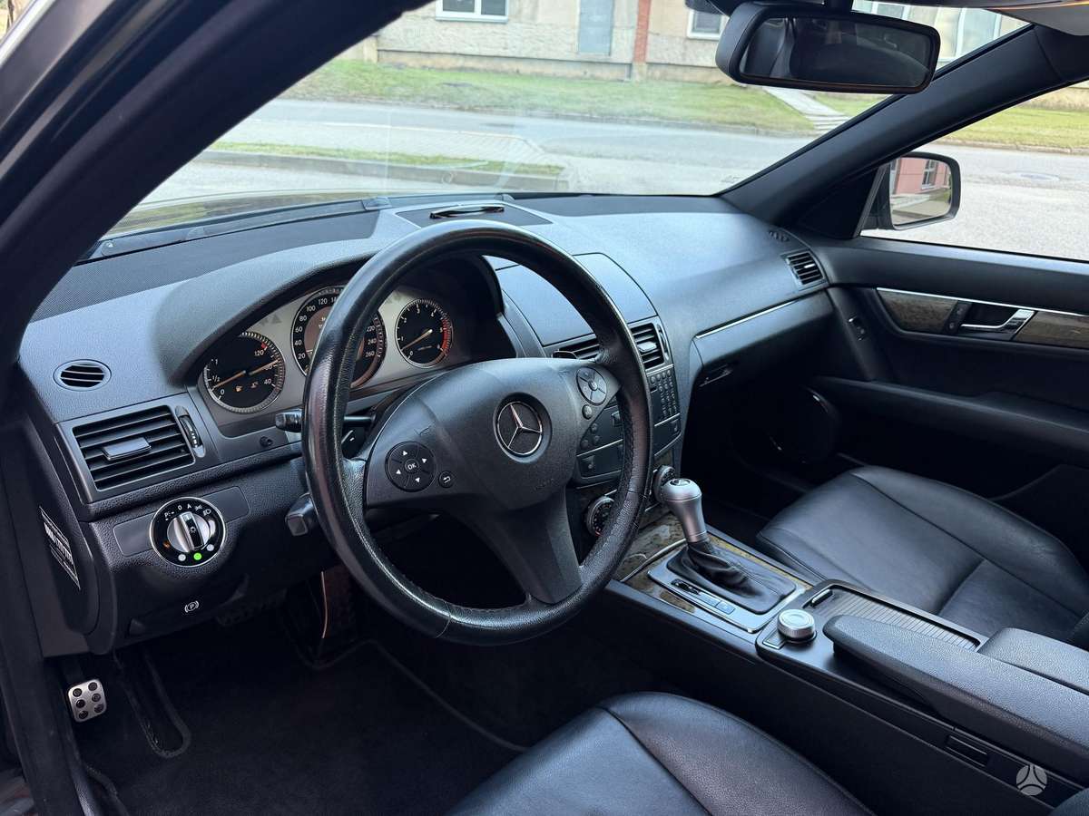 Mercedes-Benz C320, 3.2 l., Универсал