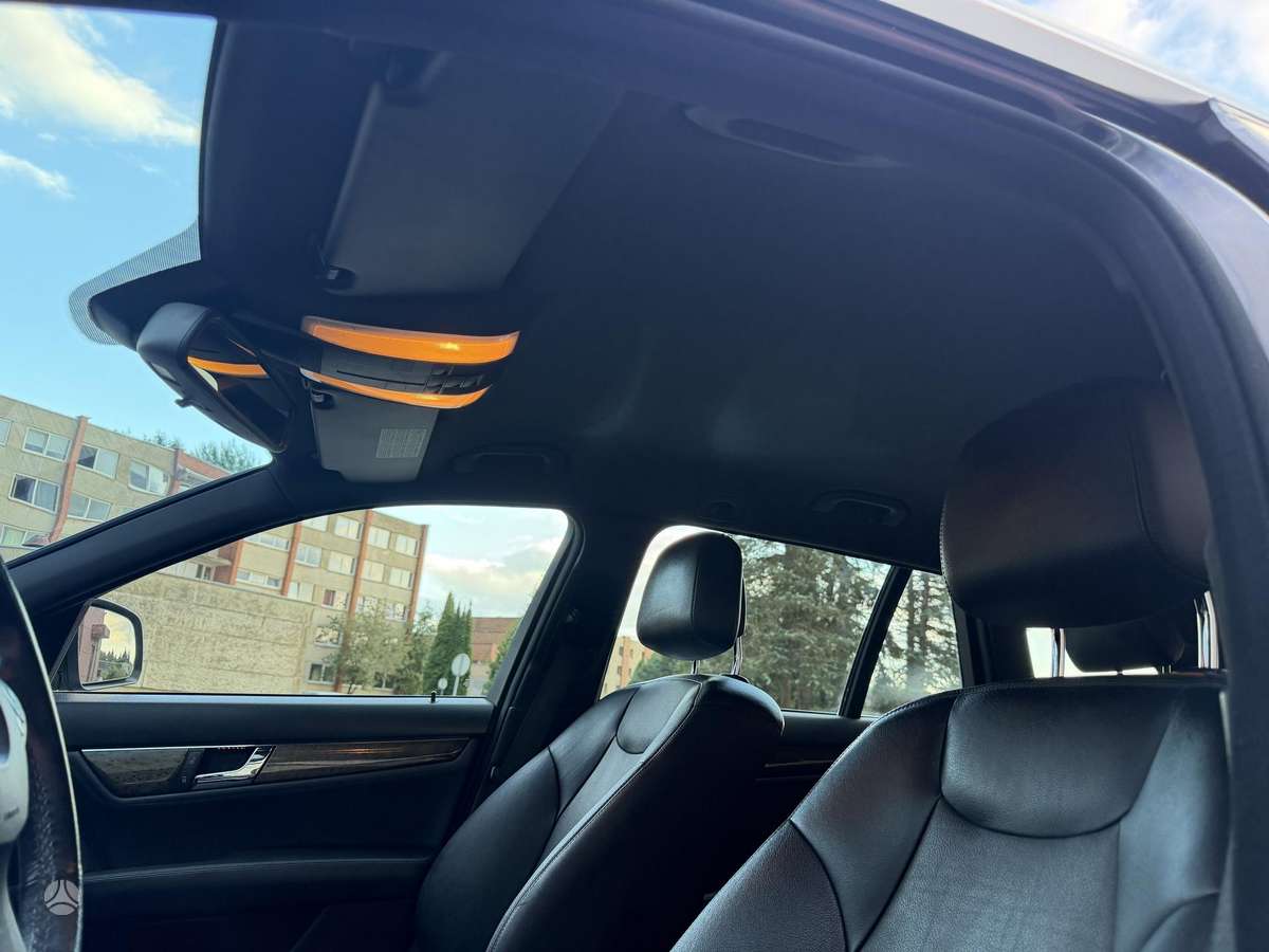 Mercedes-Benz C320, 3.2 l., Универсал