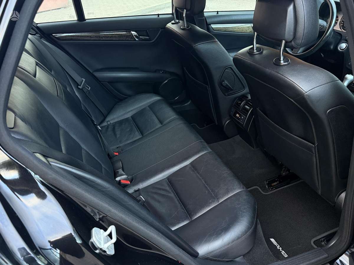 Mercedes-Benz C320, 3.2 l., Универсал