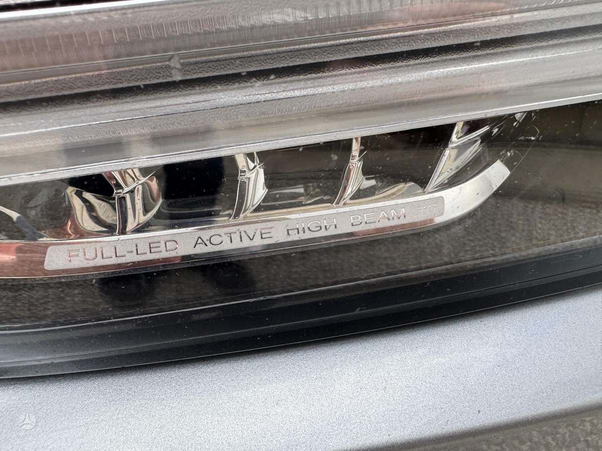 Volvo S90, 2.0 l., Седан