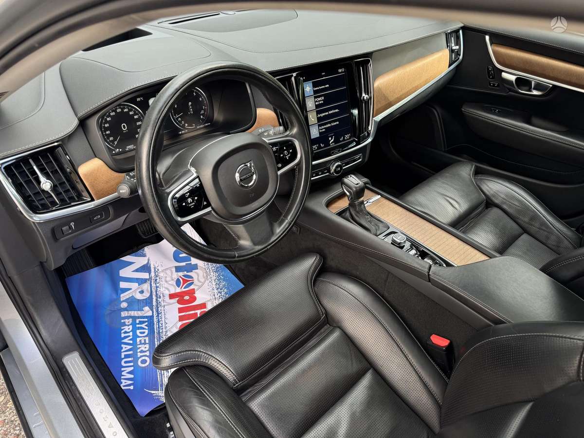 Volvo S90, 2.0 l., Седан