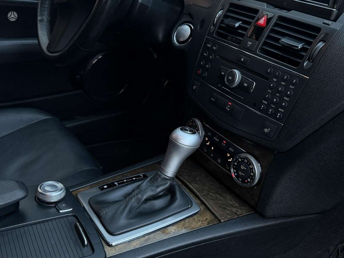 Mercedes-Benz C320, 3.2 l., Универсал