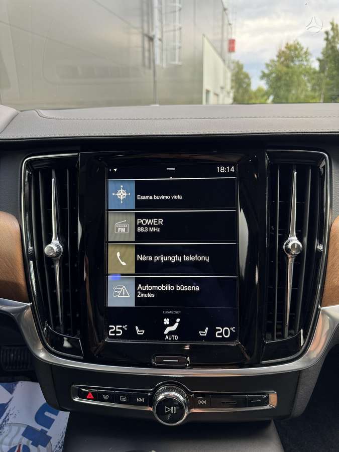 Volvo S90, 2.0 l., Седан