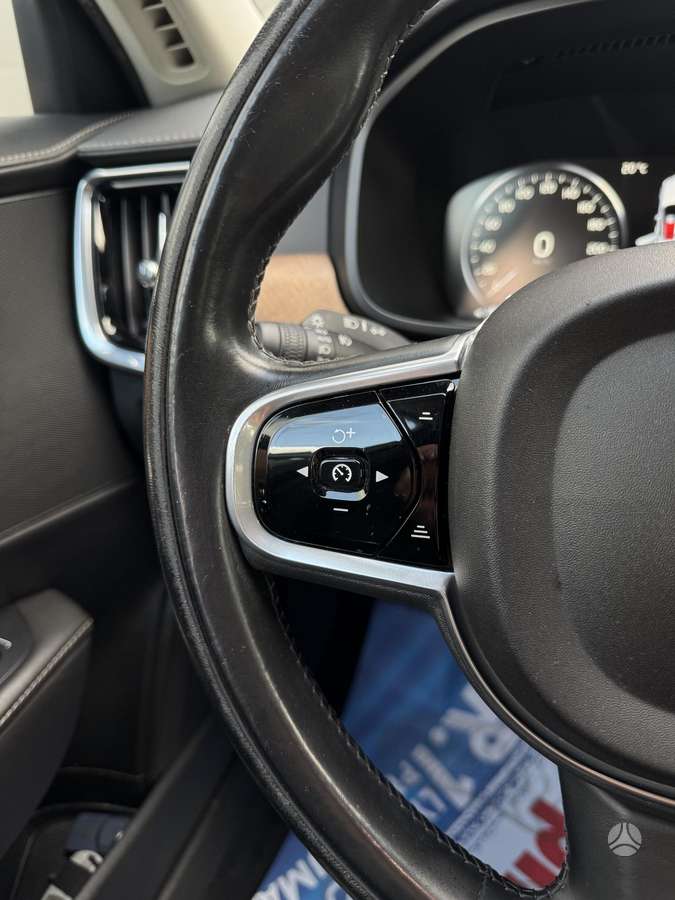 Volvo S90, 2.0 l., Седан