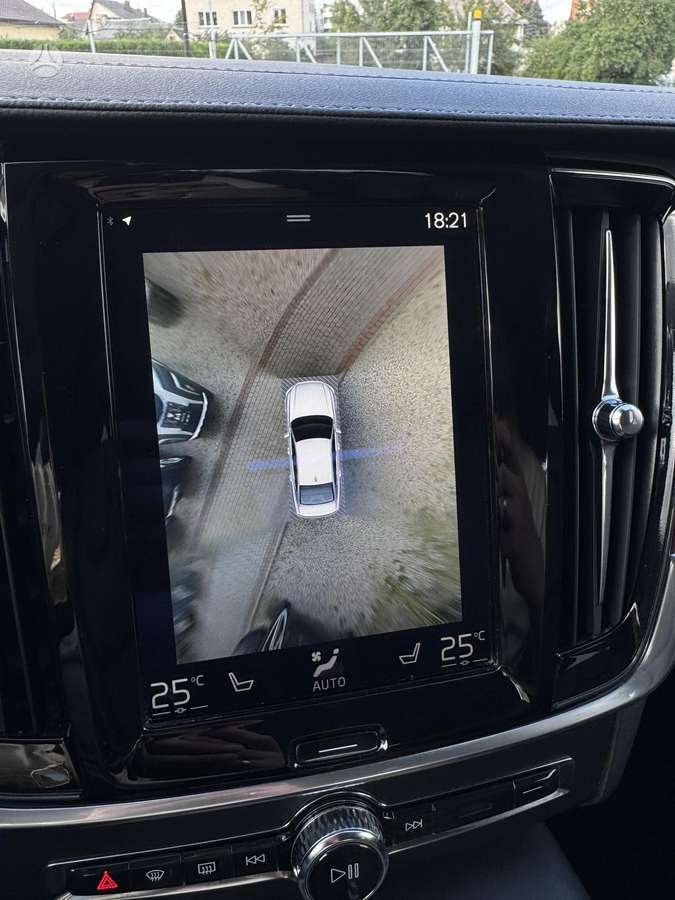 Volvo S90, 2.0 l., Седан
