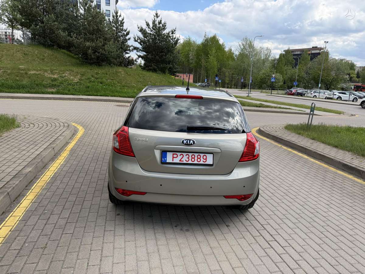 Kia Ceed, 1.6 l., Хэтчбек