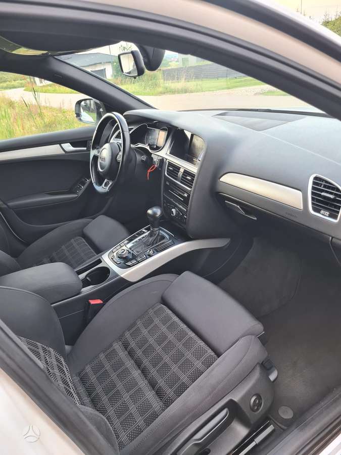 Audi A4, 2.0 l., Универсал