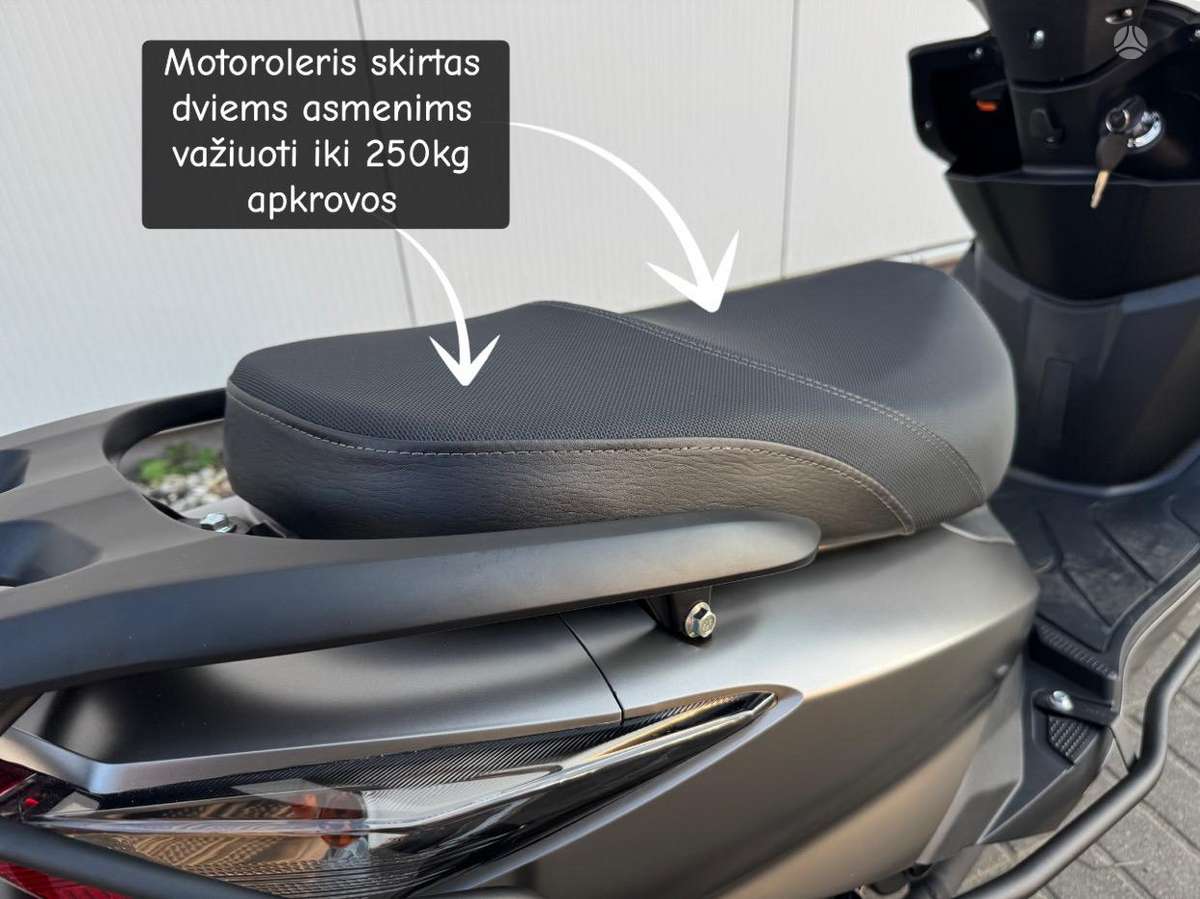 Yamaha Cygnus 49cc, scooters / mopeds