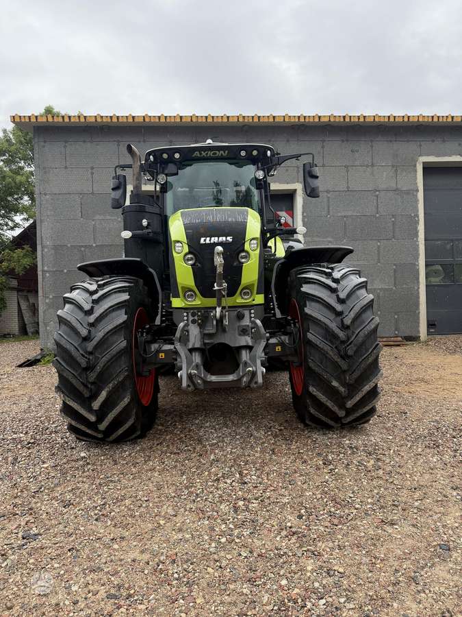 Claas Axion 950 CMATIC, traktoriai