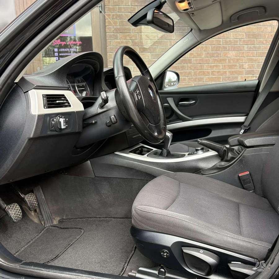 BMW 320, 2.0 l., wagon