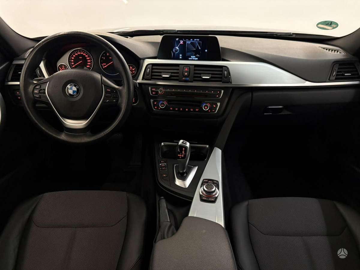 BMW 320, 2.0 l., Седан