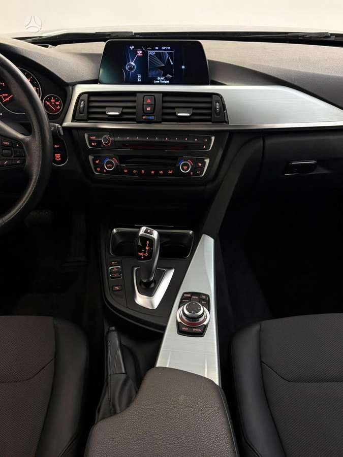 BMW 320, 2.0 l., Седан