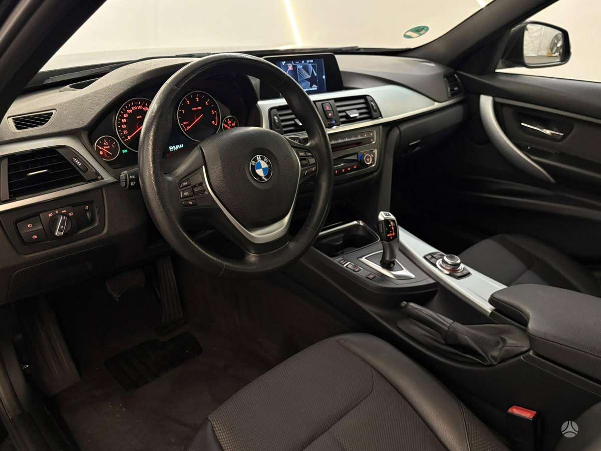 BMW 320, 2.0 l., Седан